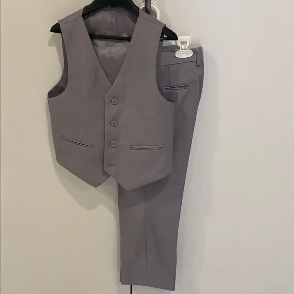 🎉1 hr sale 🎉Suit set 3